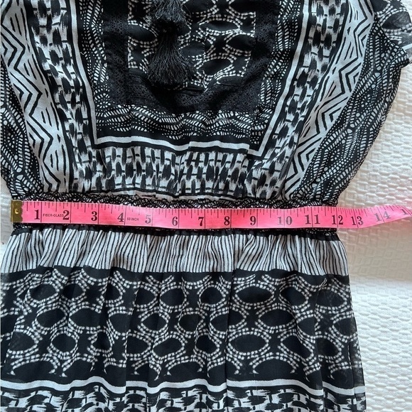 White House Black Market Women's
Flutter-Sleeve Printed Woven Maxi Dress - Picture 14 of 16